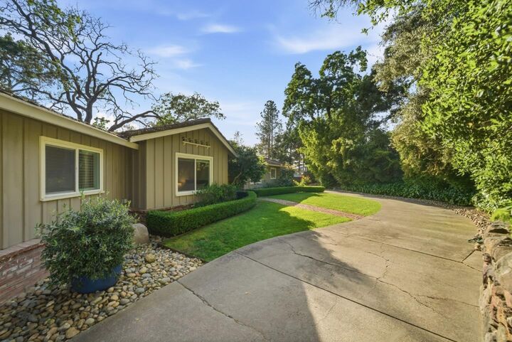 Property Photo:  50 Oakcrest Court  CA 94558 