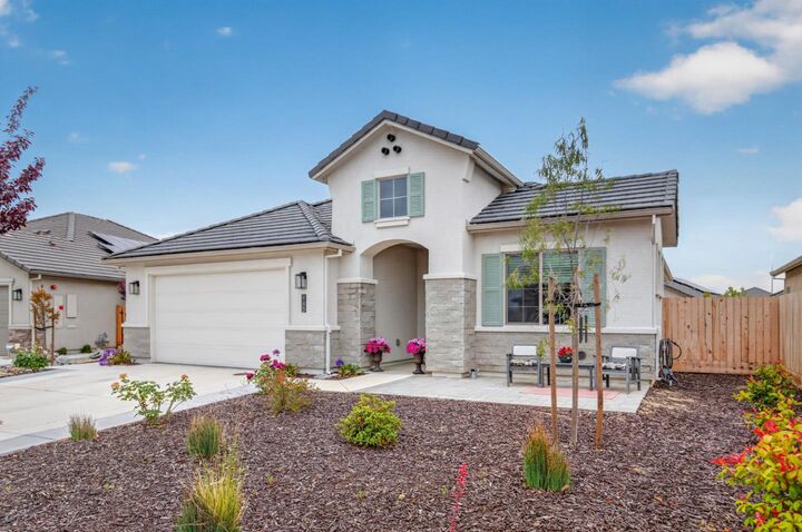 Property Photo: 945 Cambria Court CA 95023