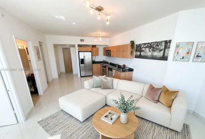 Property Photo:  350 S Miami Ave 3509  FL 33130 