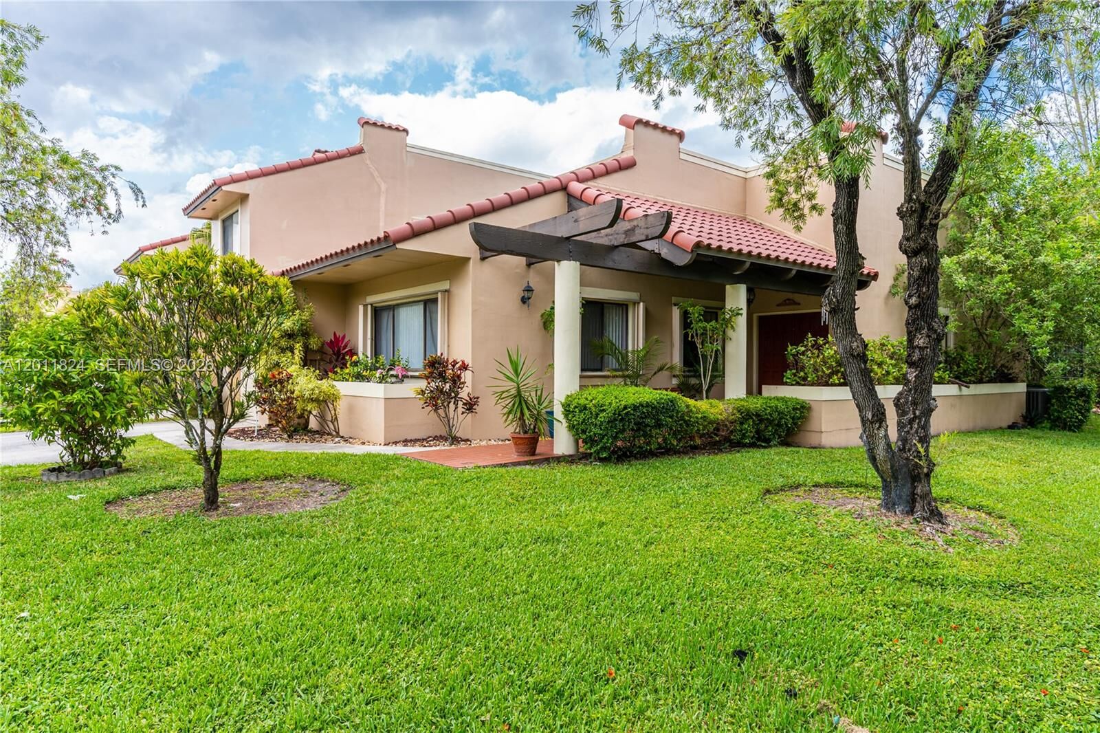 Property Photo:  3761 Alcantara Ave A-79  FL 33178 