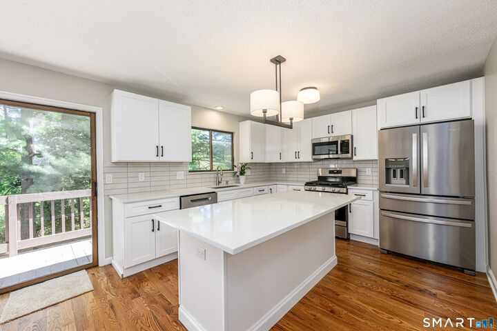 Property Photo:  23 Sherman Lane 23  CT 06514 