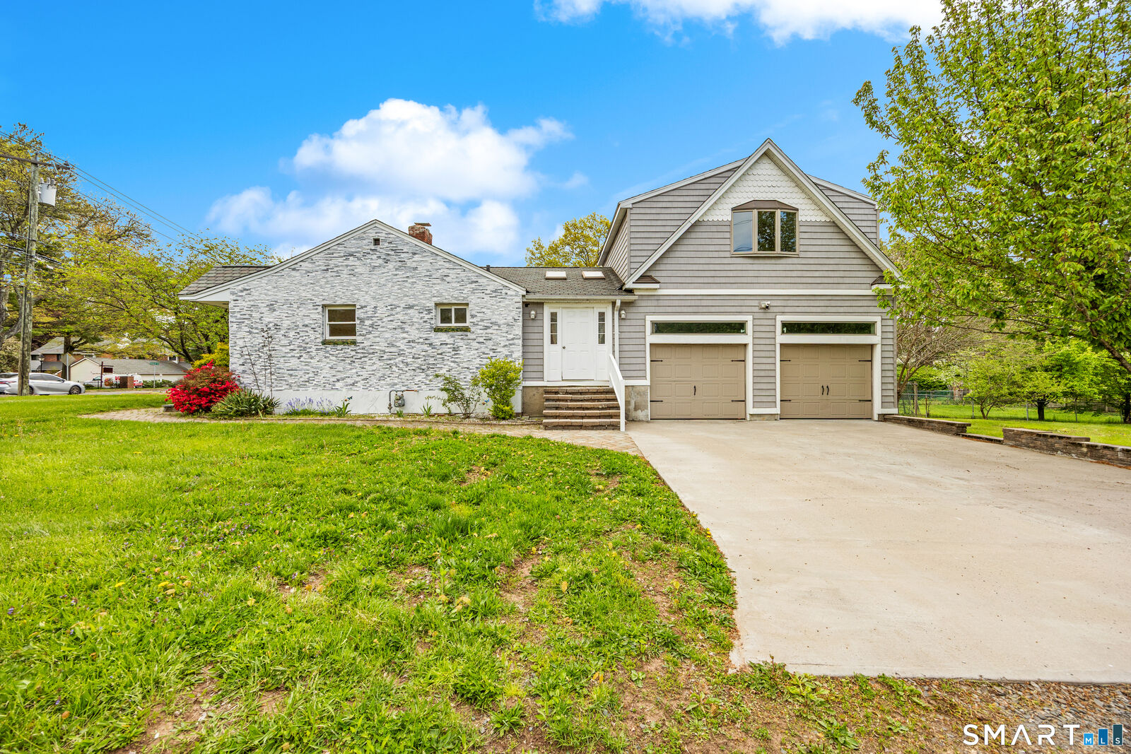 Property Photo:  1195 New Britain Avenue  CT 06110 