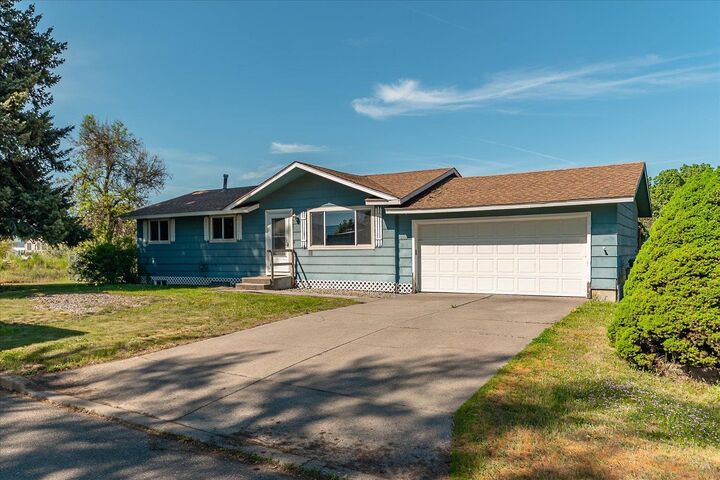 Property Photo: 4605 N Darin Rd WA 99027