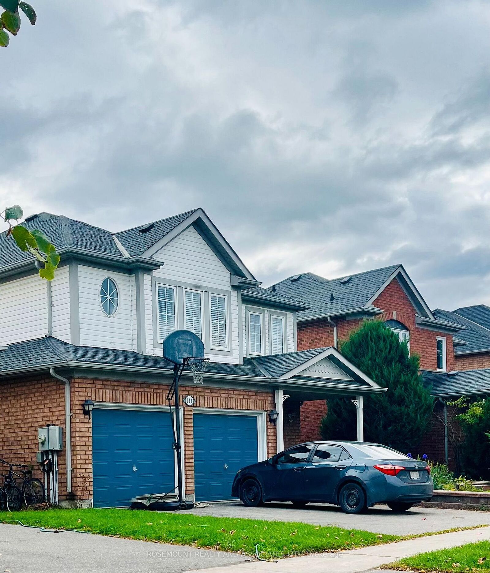 Property Photo: 111 Joe Dales Drive ON L4P 4E5