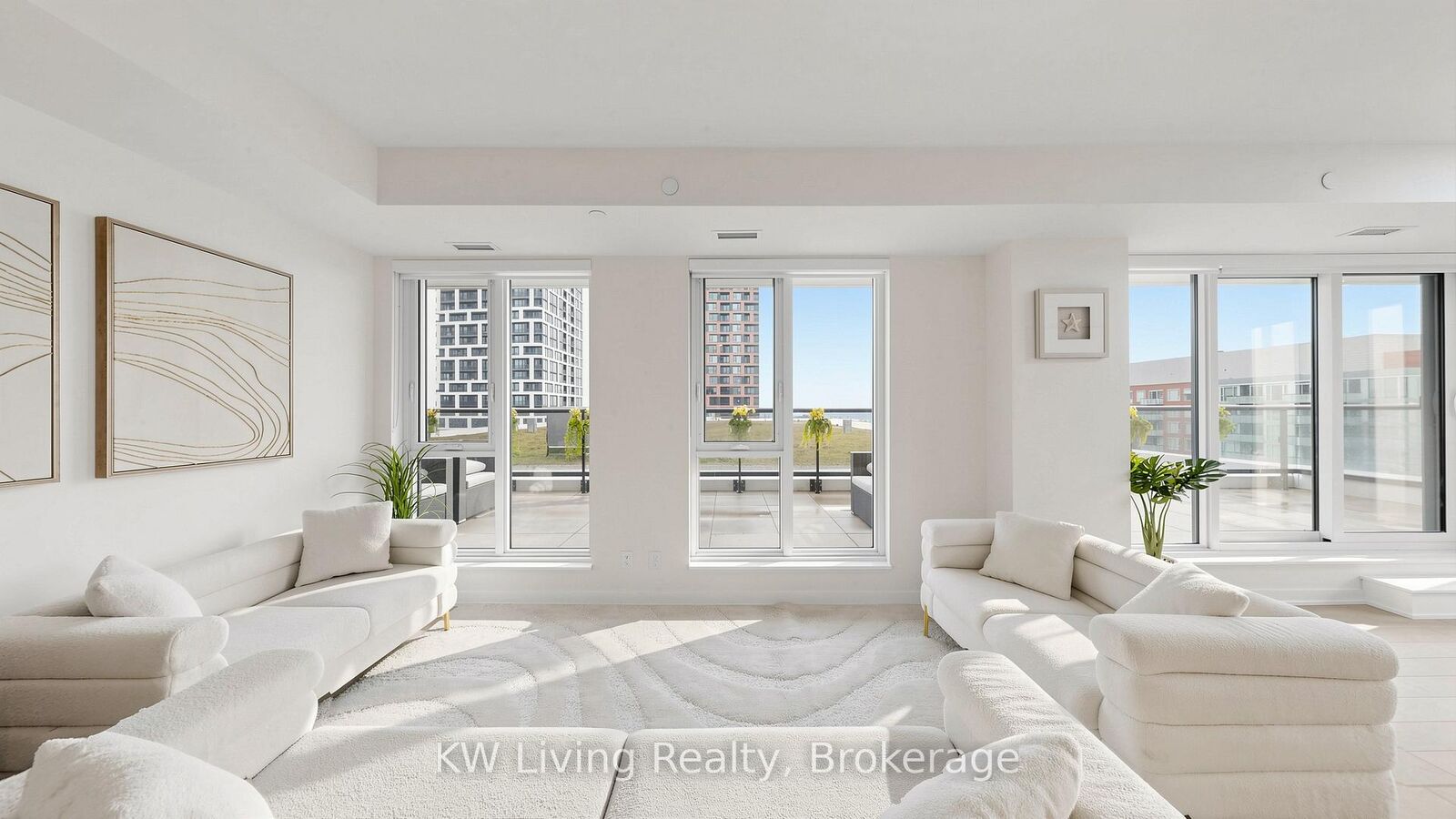 Property Photo: 8119 Birchmount Road 1505 ON L6G 0H6