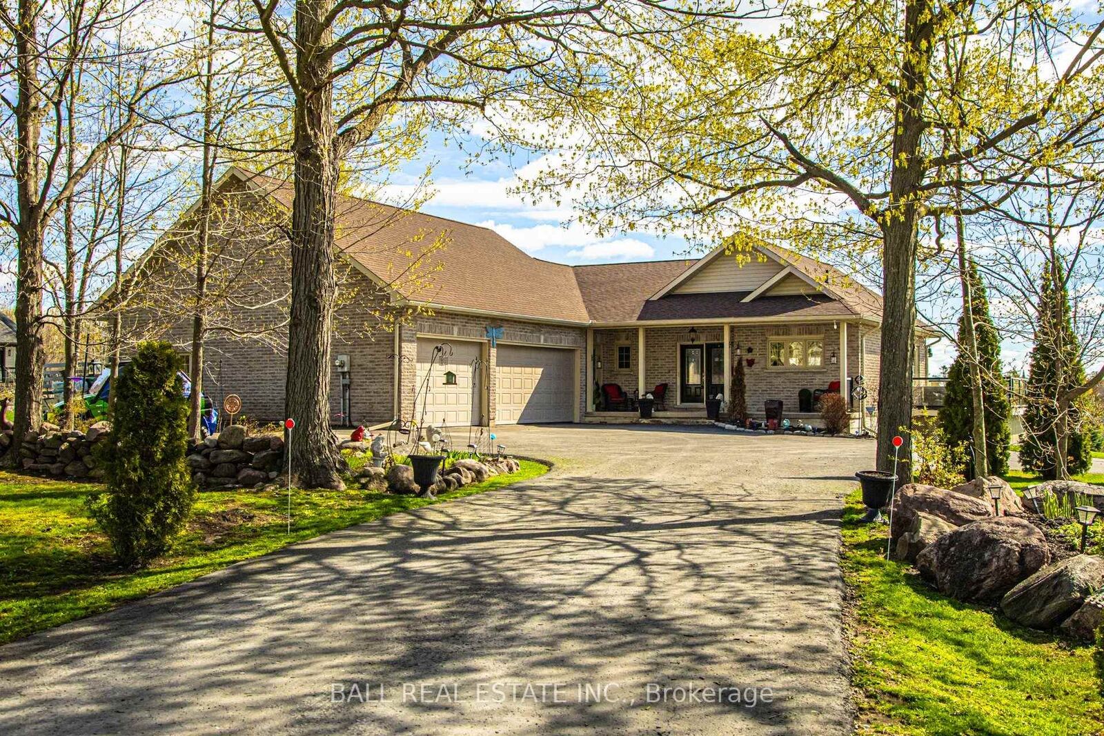Property Photo: 2172 Katchewanooka Court ON K0L 3G0