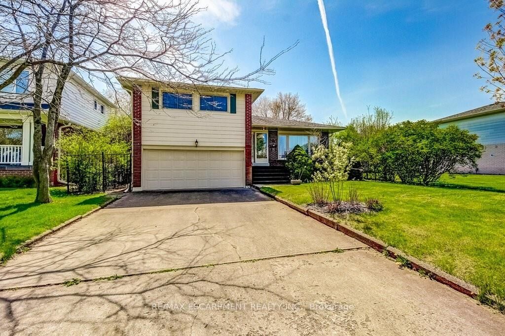 Property Photo: 4356 Dublin Crescent ON L7L 2S5