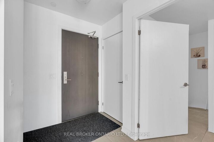 Property Photo: 55 Duke Street W 1210 ON N2H 0C9