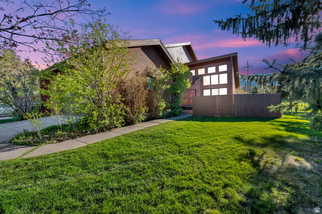 Property Photo:  3959 Village Round Dr  UT 84098 