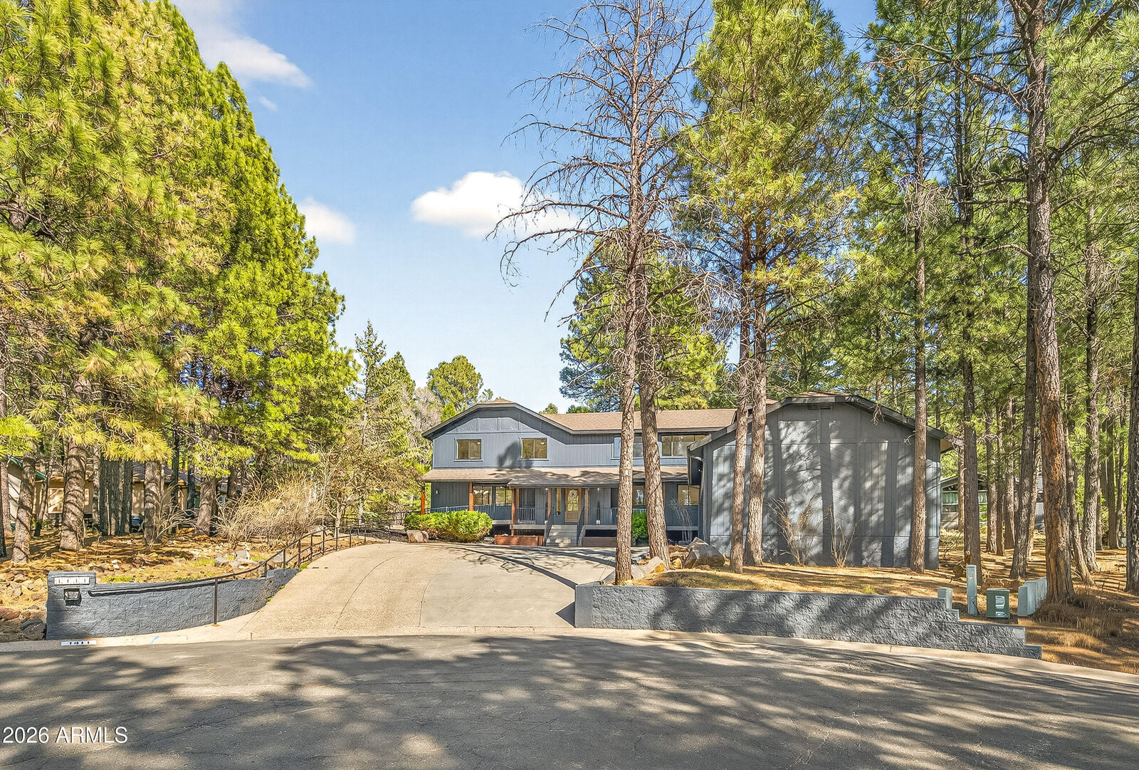 Property Photo: 1411 N Inverrary Way AZ 86004