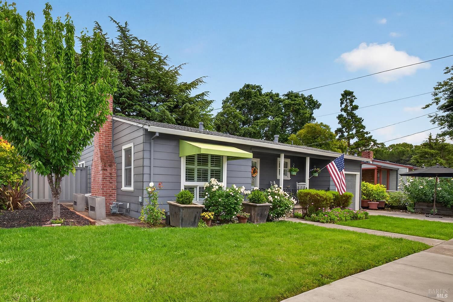 Property Photo:  1832 Wright Street  CA 95404 