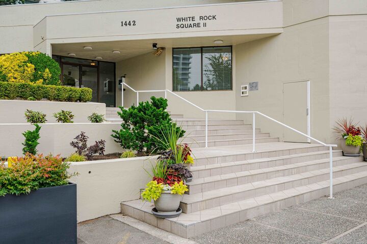 Property Photo:  1442 Foster Street 704  BC V4B 3X7 