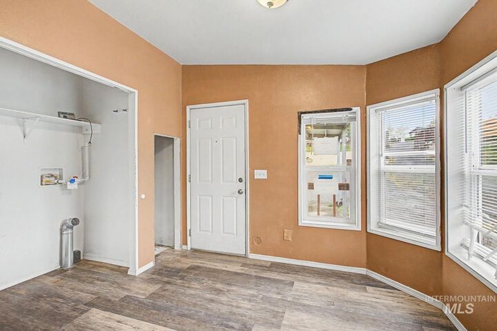 Property Photo:  1133 Riverview St  ID 83501 
