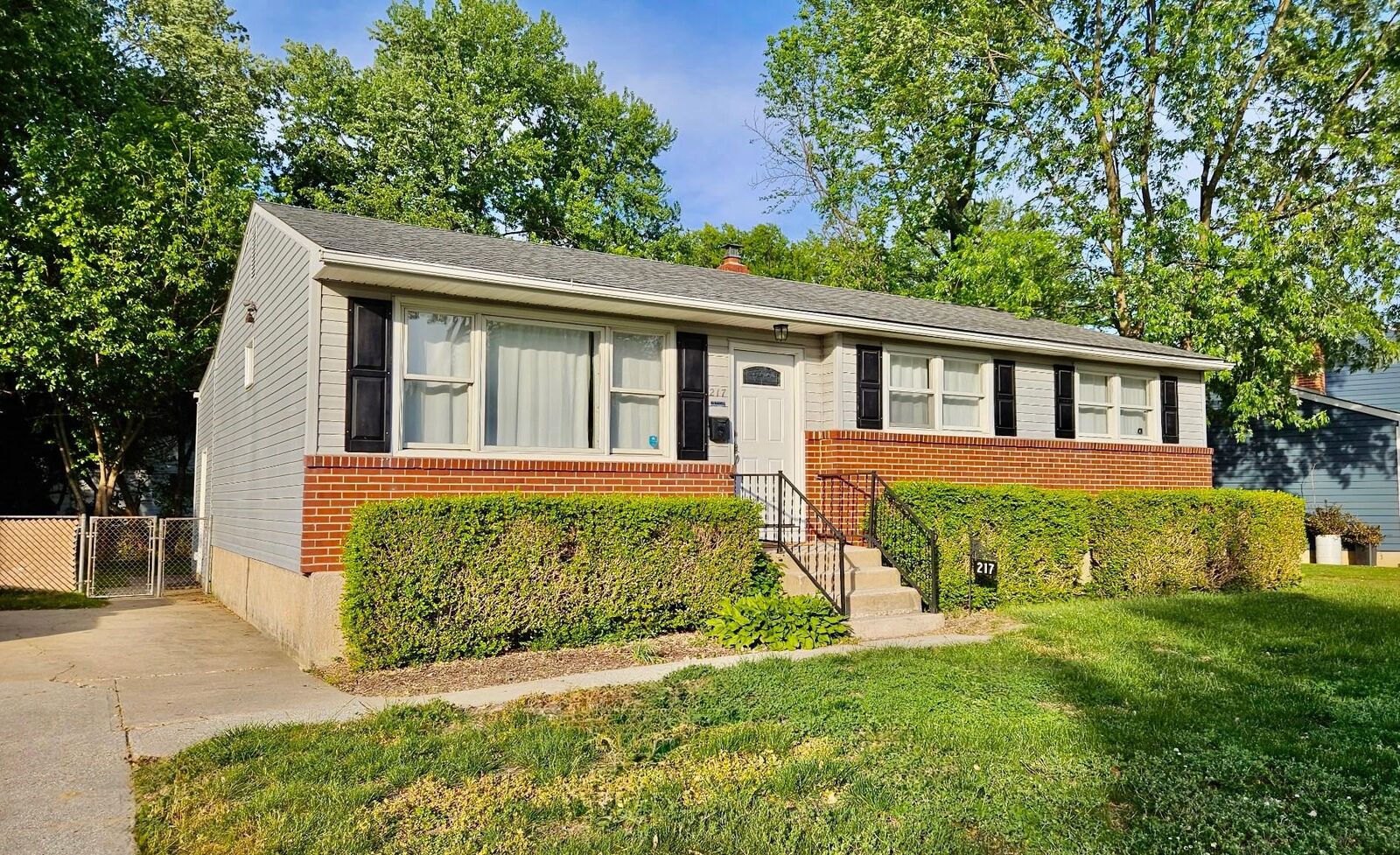 Property Photo:  217 Macarthur Drive  DE 19901 