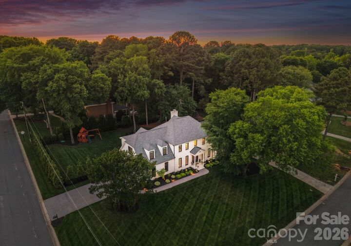 Property Photo: 10138 Waterbrook Lane NC 28277