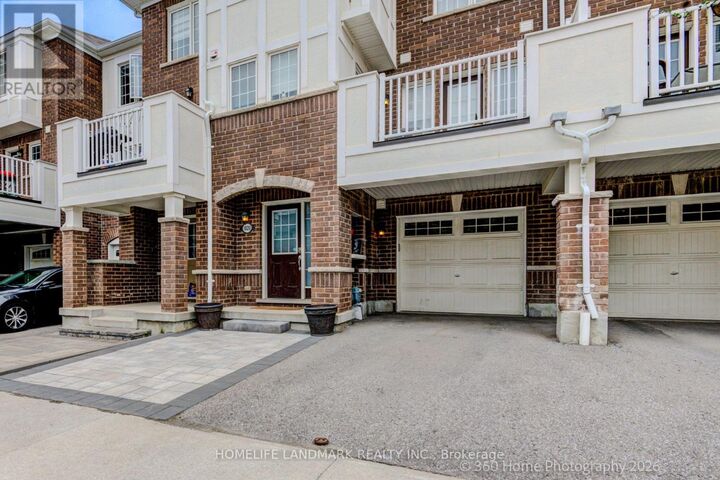 Property Photo:  1020 Dragonfly Avenue  ON L1X 0E9 