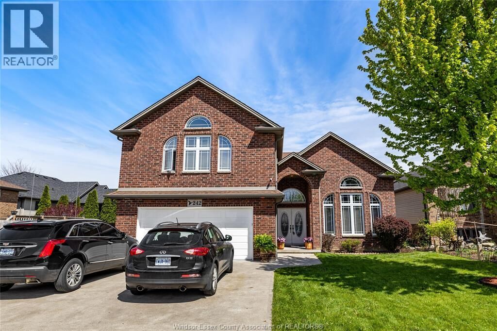 Property Photo:  242 Donald Crescent  ON N8L 0P2 