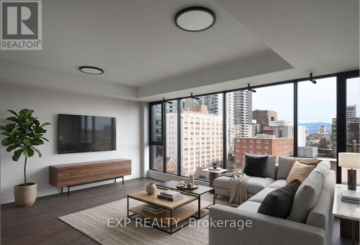 Property Photo:  331 Cooper Street 604  ON K2P 0G5 