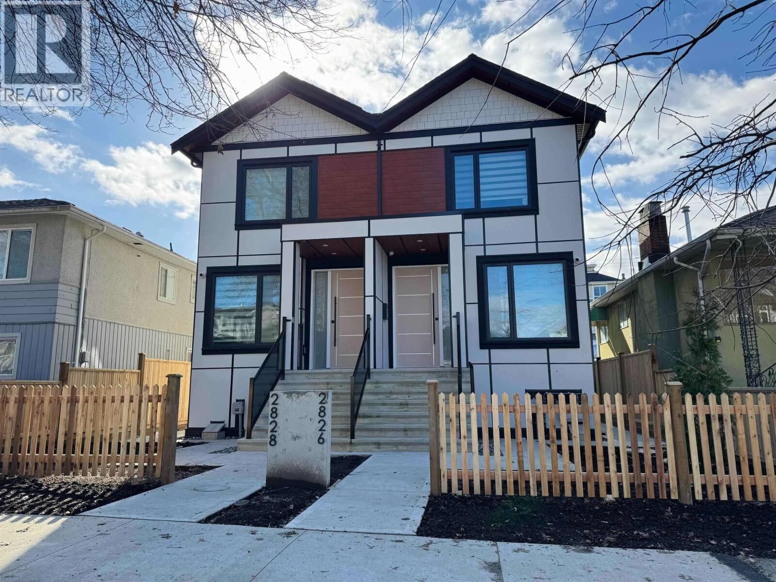 Property Photo:  2828 Cheyenne Avenue  BC V5R 4R6 