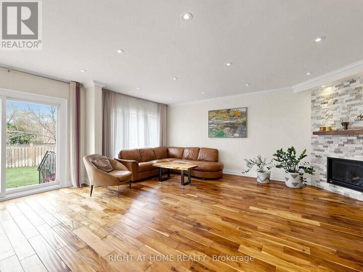 Property Photo:  27 Crimson Court  ON L4C 0J5 