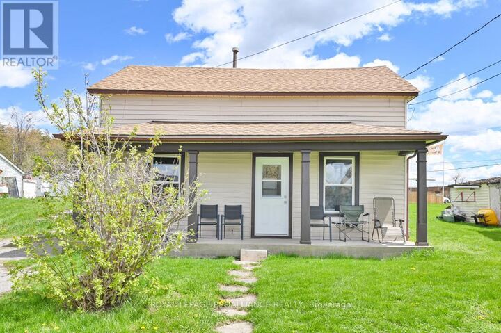 Property Photo:  45 Black Diamond Road  ON K8N 0N6 