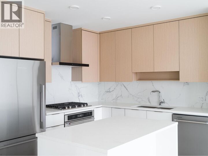 Property Photo:  699 Whiting Way 1607  BC V3J 0N7 