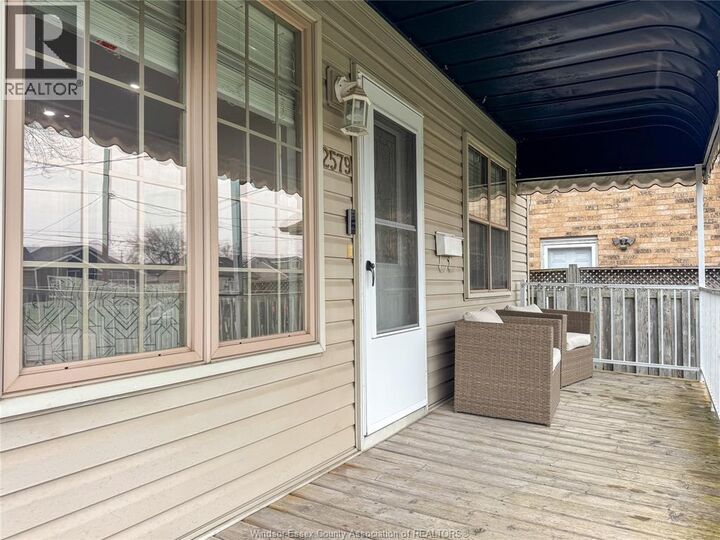 Property Photo:  2579 Lloyd George Blvd  ON N8T 2T3 