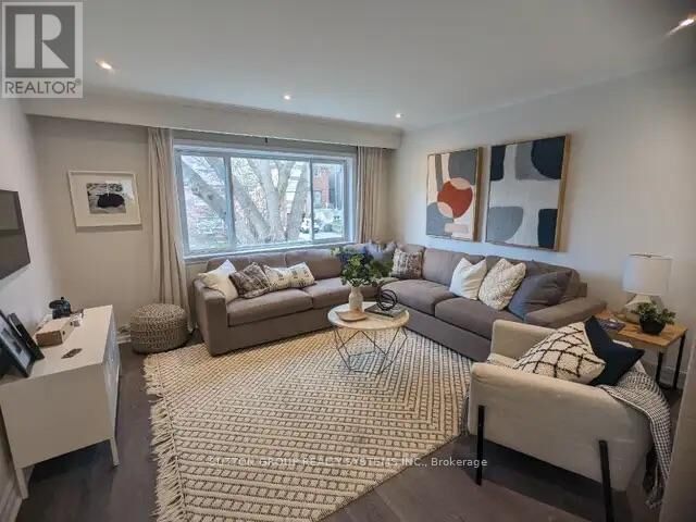 Property Photo:  465 Ashdale Avenue 2  ON M4L 2Z3 