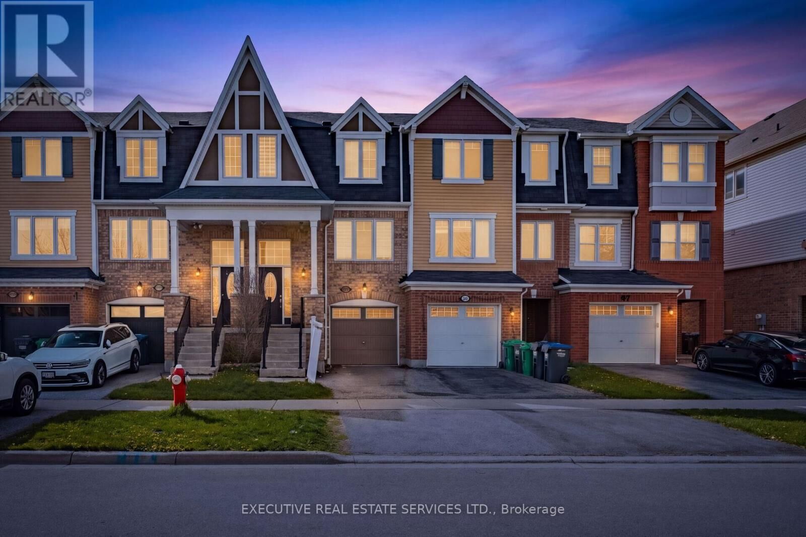 Property Photo:  101 McCleave Crescent  ON L6Y 4Y9 