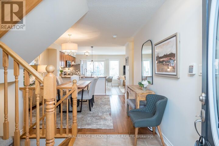 Property Photo:  225 Prosser Circle  ON L9T 0P6 