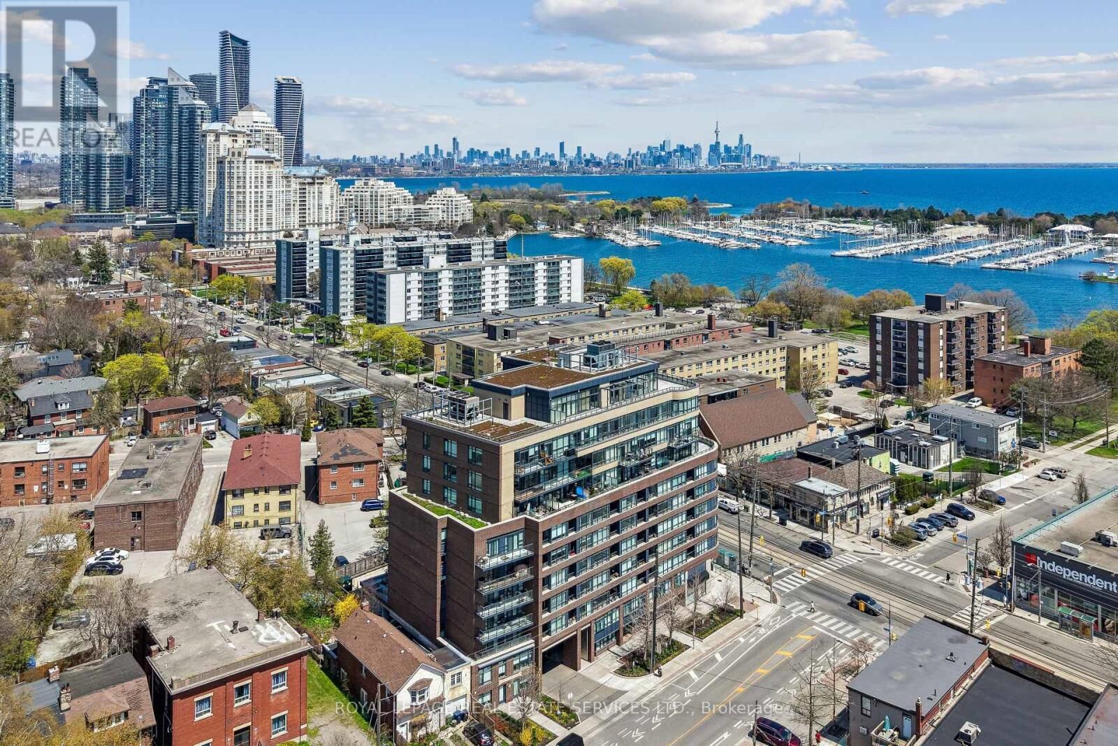 Property Photo:  11 Superior Avenue 906  ON M8V 0A7 