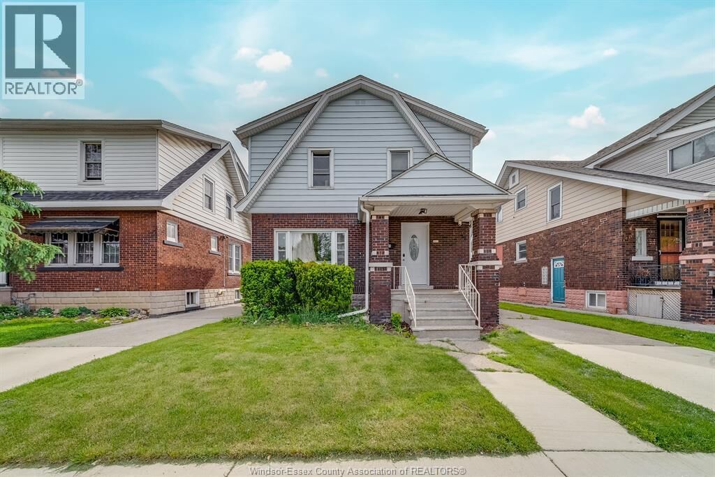 Property Photo:  788 Josephine Avenue  ON N9B 2L3 