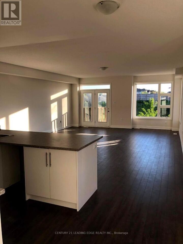 Property Photo:  20 Donald Fleming Way  ON L1R 0N8 
