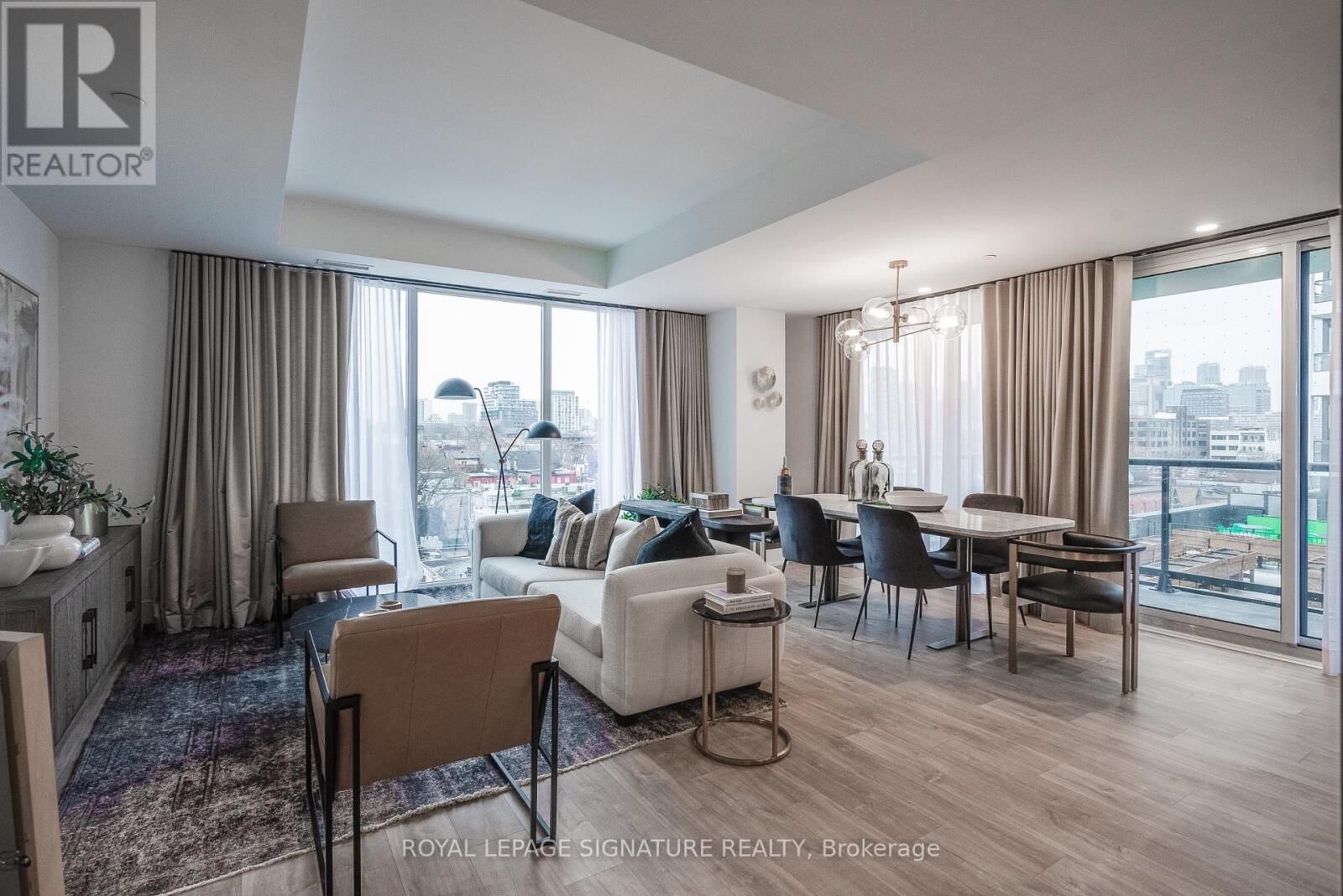 Property Photo:  115 Denison Avenue 613  ON M5T 2N1 