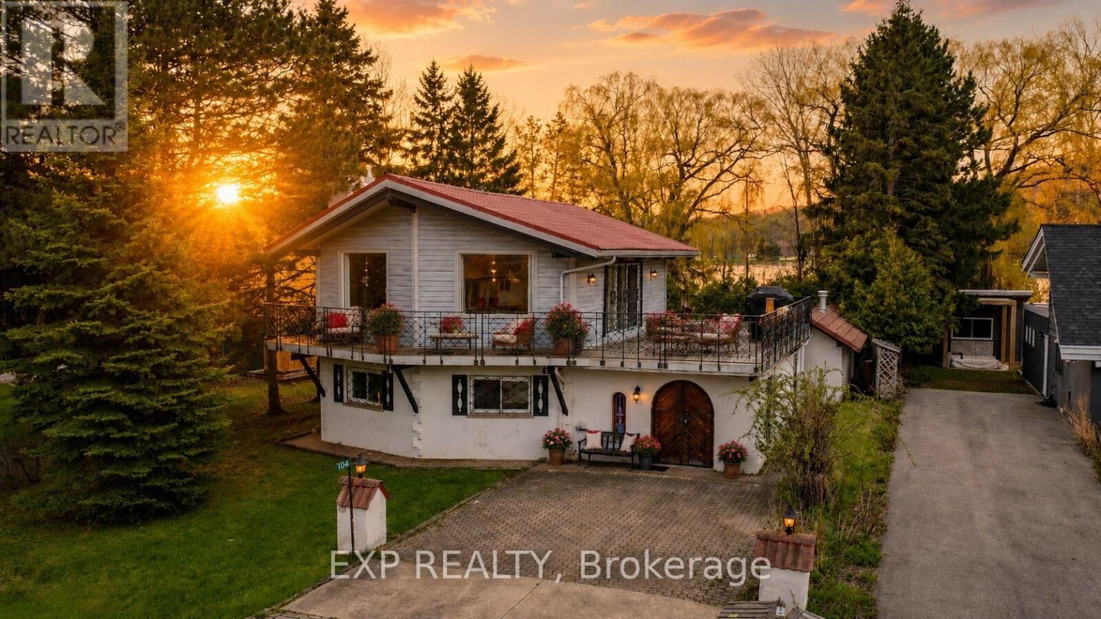 Property Photo:  104 Kinsey Place  ON L9Y 0R4 