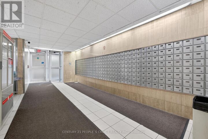 Property Photo:  390 Dixon Road 702  ON M9R 1T4 