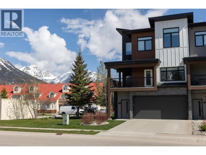 Property Photo:  700 Riverside Way 101  BC V0B 1M7 