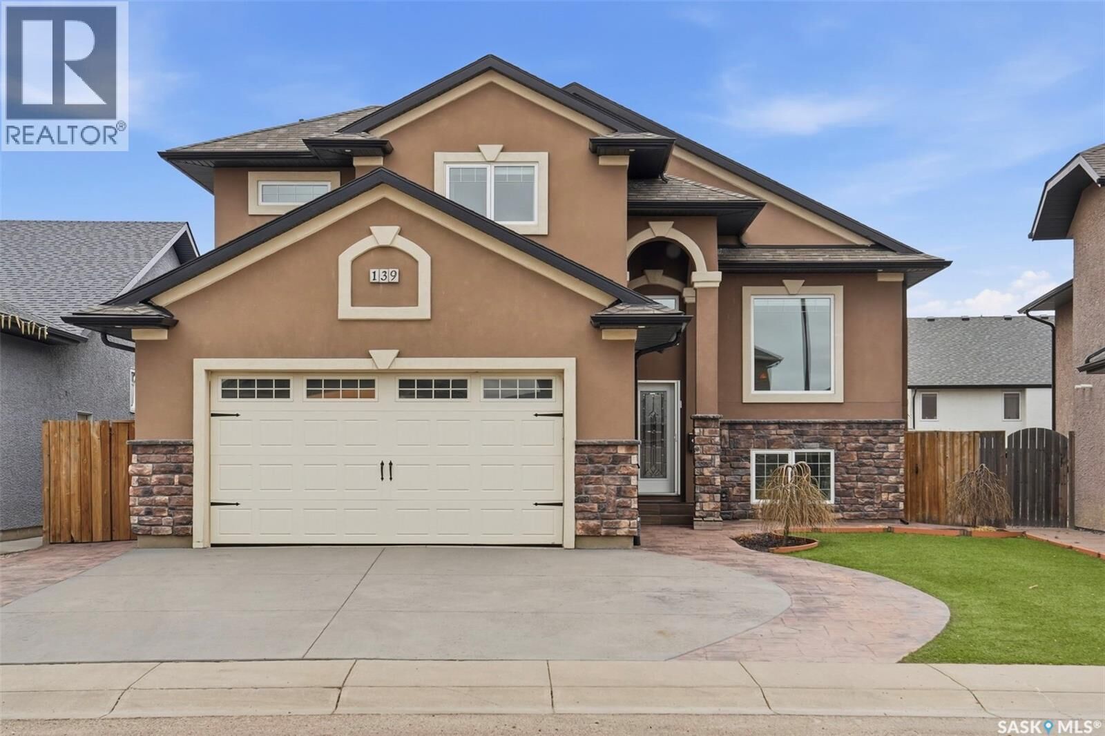 Property Photo:  139 Pulles Crescent  SK S7R 0B4 