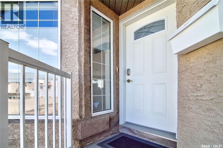 Property Photo:  3023 Cranbourn Crescent  SK S4V 3B3 