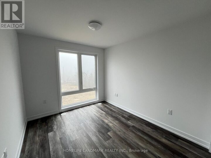 Property Photo:  3 Bancroft Lane 206  ON L4E 1M1 