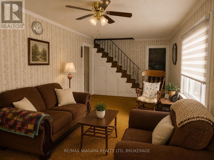 Property Photo:  66 Radford Avenue  ON L2A 5H8 