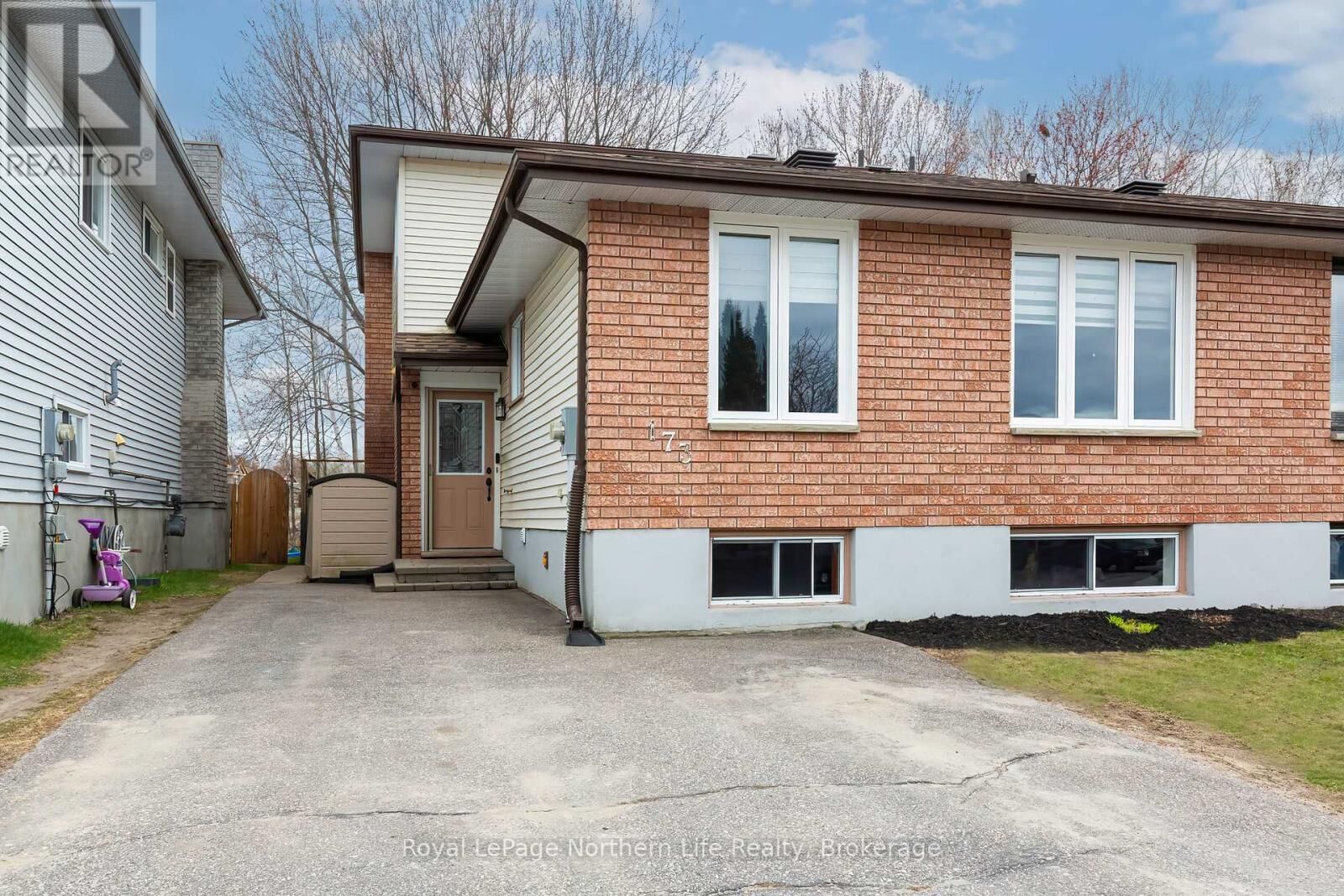 Property Photo:  173 Massey Drive  ON P1A 4G5 