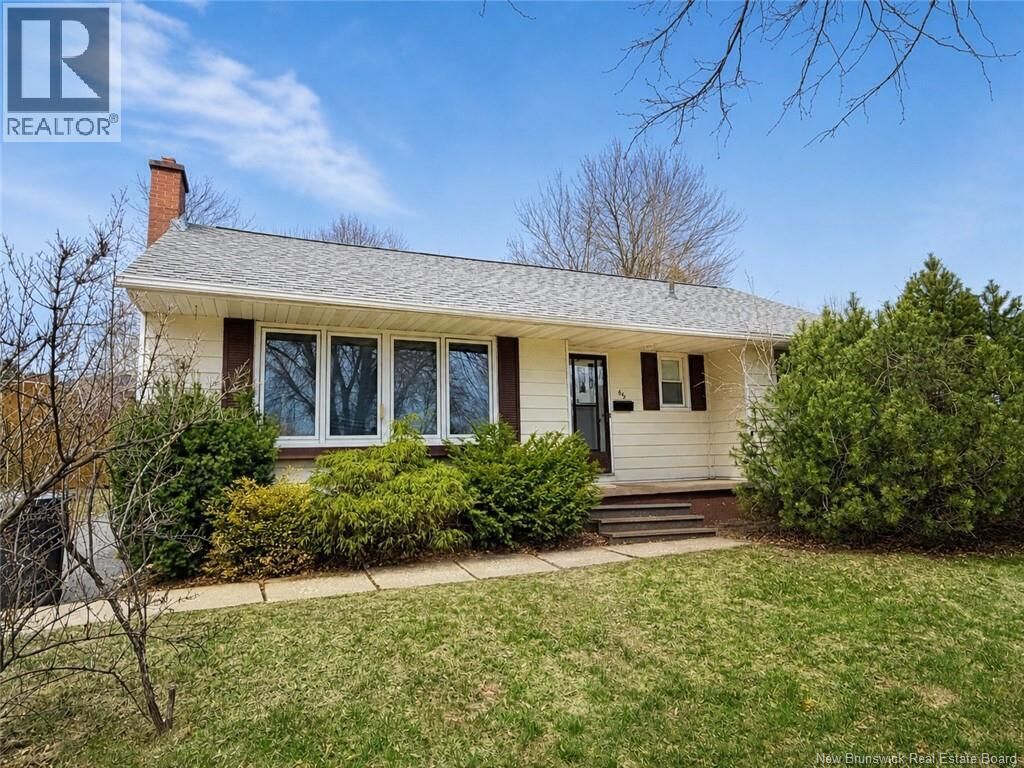 Property Photo:  642 Loyalist Court  NB E3B 3K9 