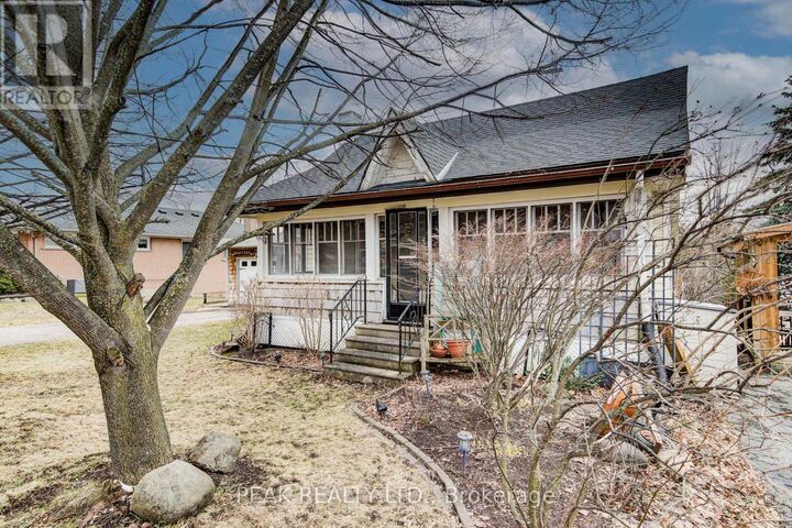 Property Photo:  186 Norwich Avenue  ON N4S 3V6 