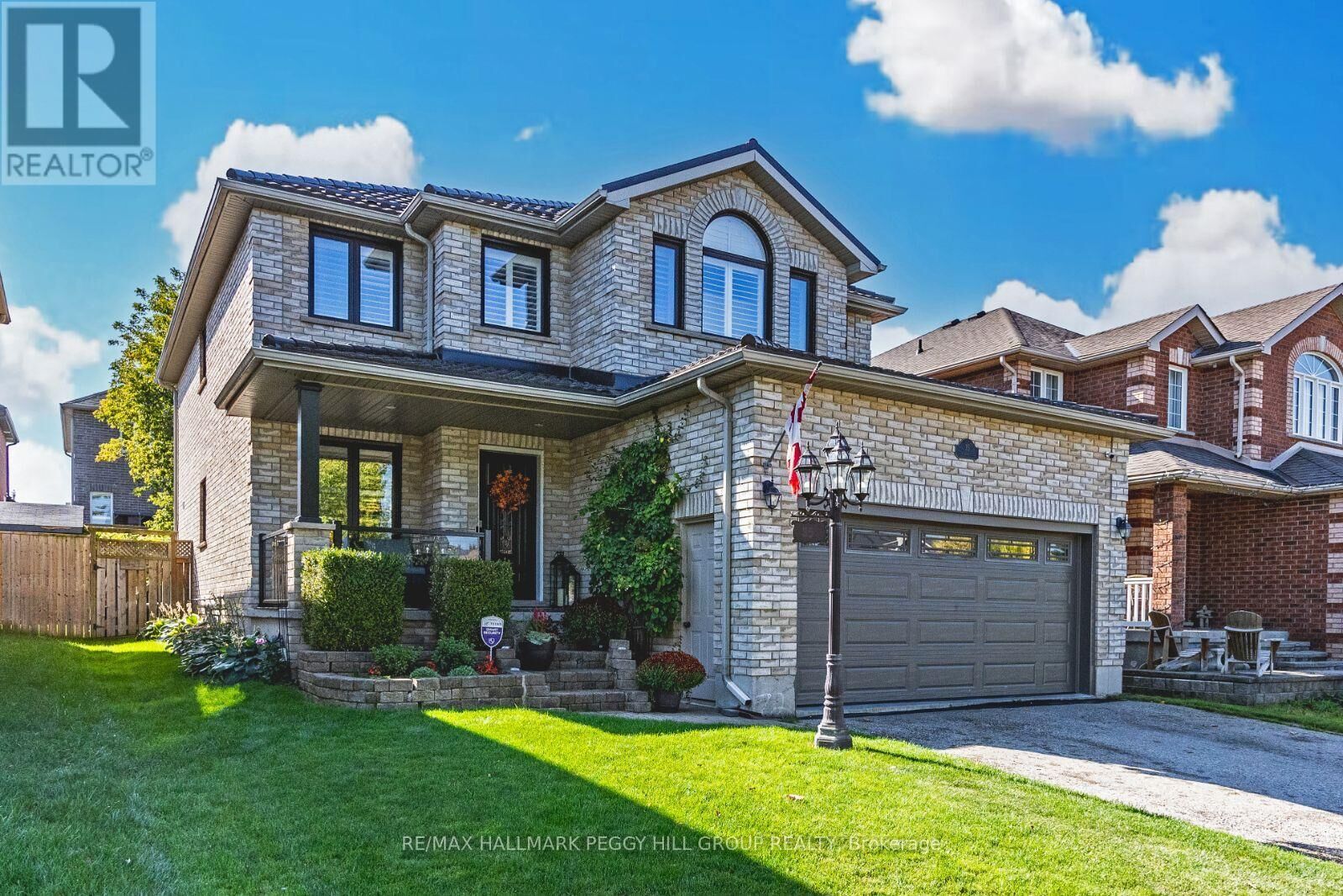Property Photo:  35 Benjamin Lane  ON L4N 0S2 