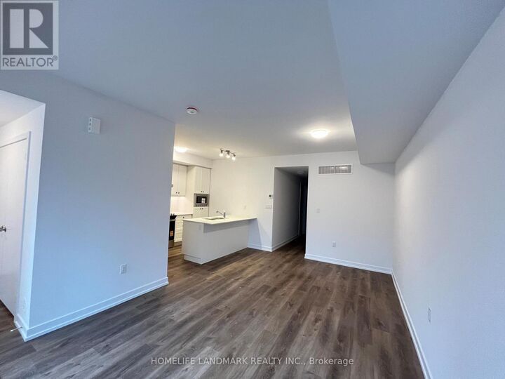 Property Photo:  5 Bancroft Lane North 318  ON L4E 1M1 