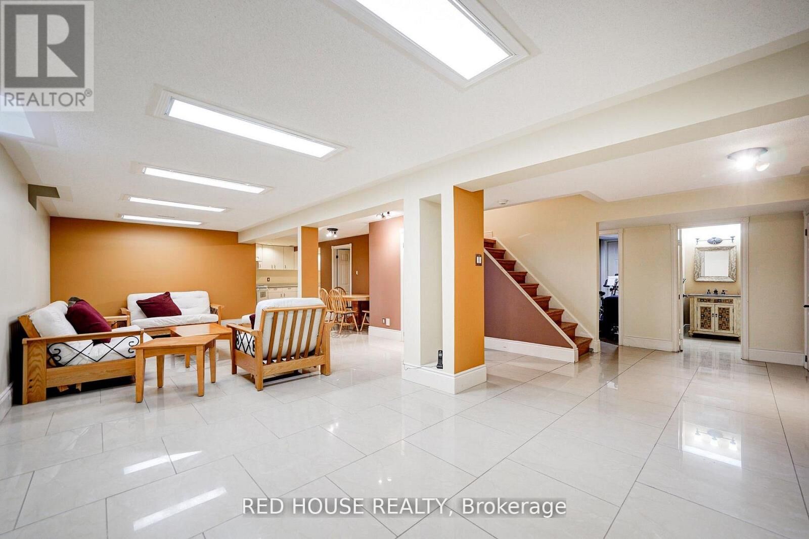 Property Photo:  4450 Mayflower Drive Bsmt  ON L5R 1S6 