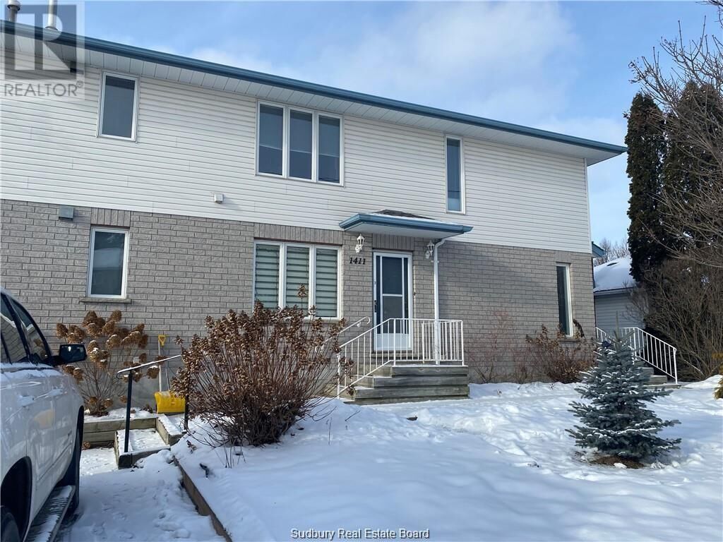 Property Photo:  1411 Marcel Street  ON P3E 4G2 