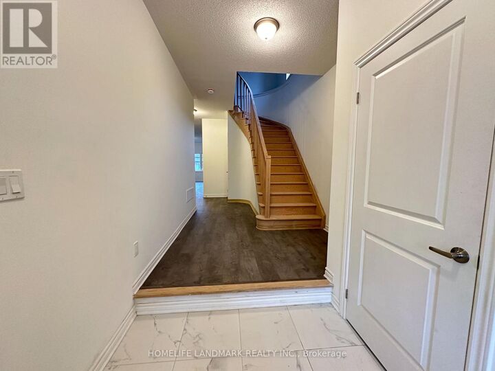 Property Photo:  41 Sapphire Way  ON L2V 0L4 