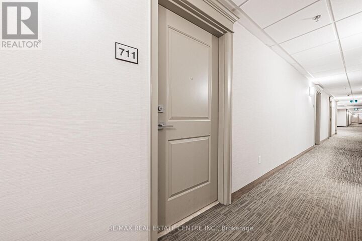 Property Photo:  2486 Old Bronte Road 711  ON L6M 4J2 